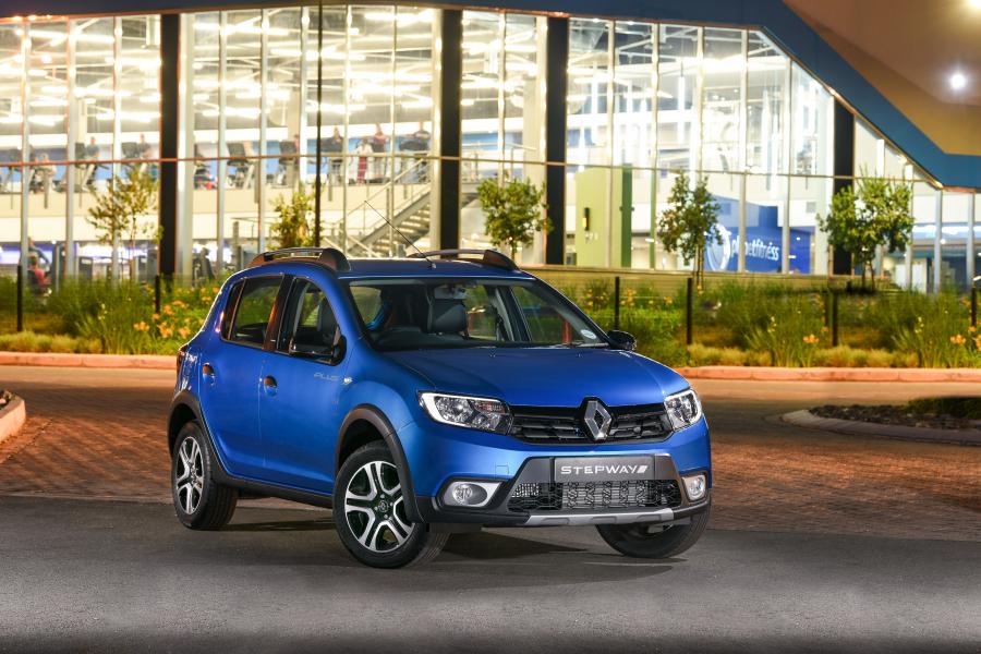  Renault Sandero Stepway Plus 2018 года  (ZA) (фото 17 из 19)